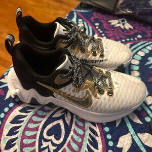 Nike Giannis Immortality Championship White/Black/Gold Mens Basketball 2022 RARE